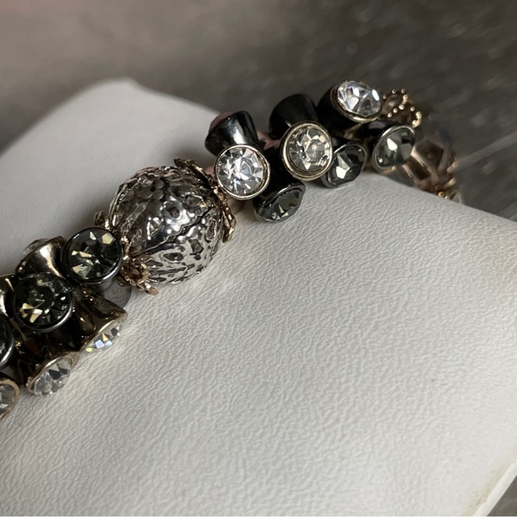 Gorgeous Stretch Bracelet, Beaded. NWOT - Picture 2 of 13